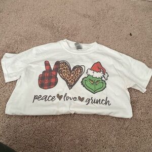Grinch tee